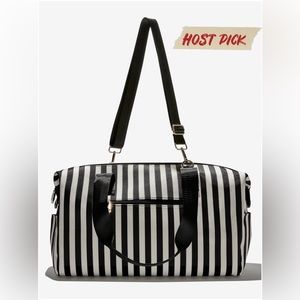 NWT Alice and Olivia duffel bag